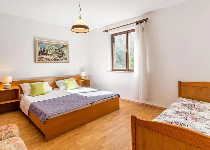 Apartments With A Parking Space Mali Losinj