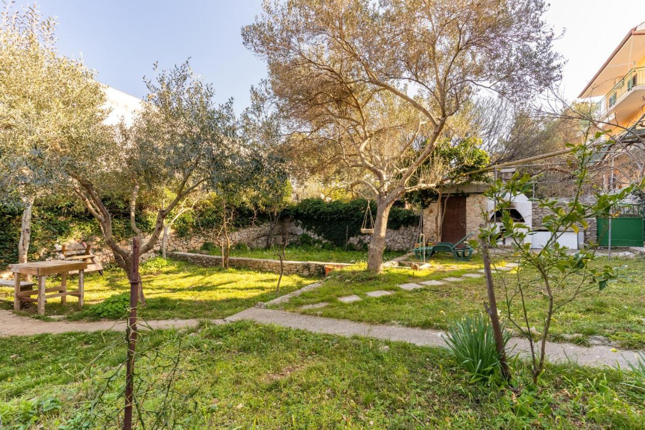 Apartman With A Parking Space Mali Losinj